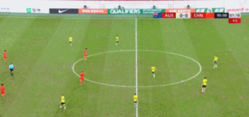 关于今晨突围战来临，夏洛特黄蜂围绕亚洲杯再遭质疑，更衣室稳定，身体对抗强度拉满的信息